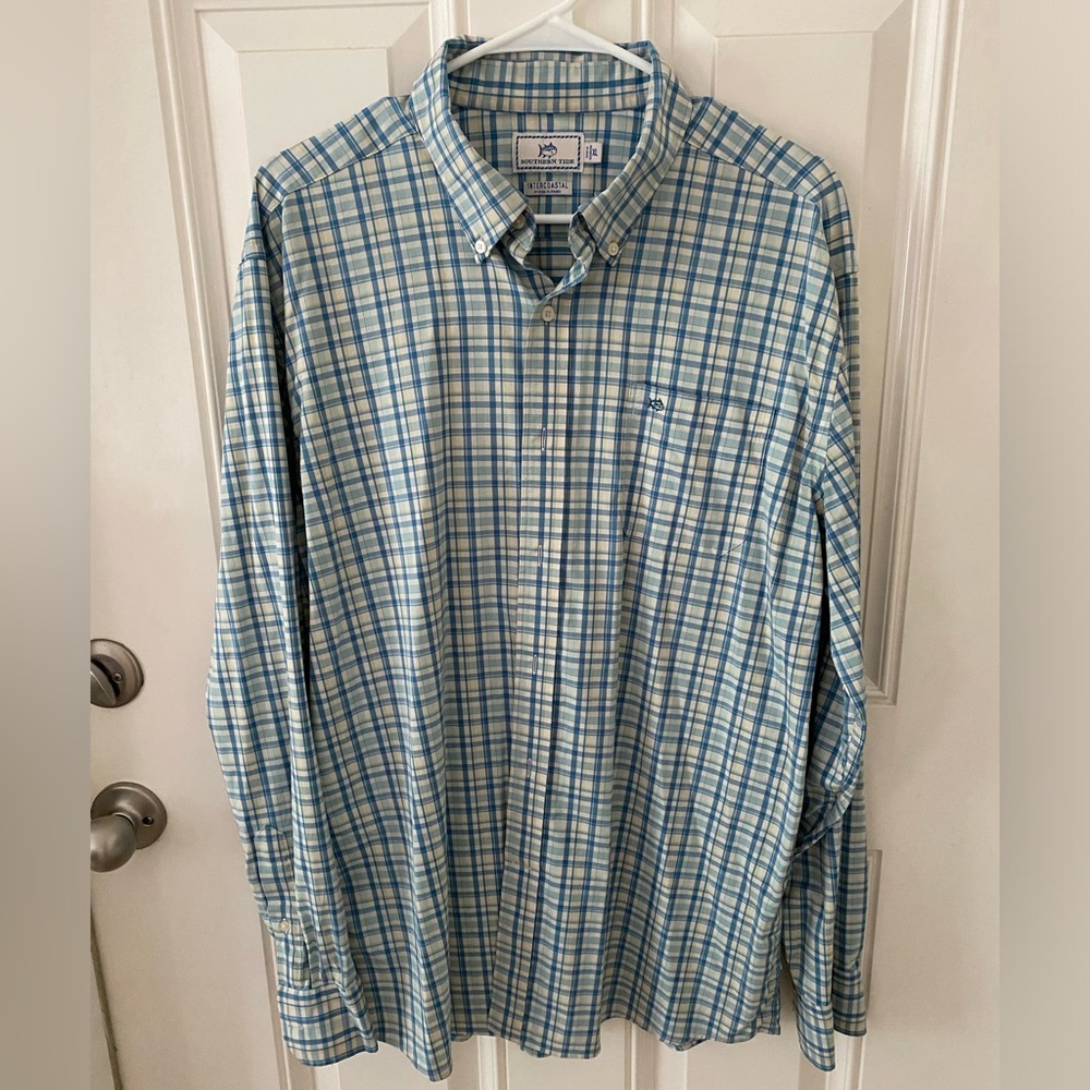 EUC Southern Tide Intercostal Button Down